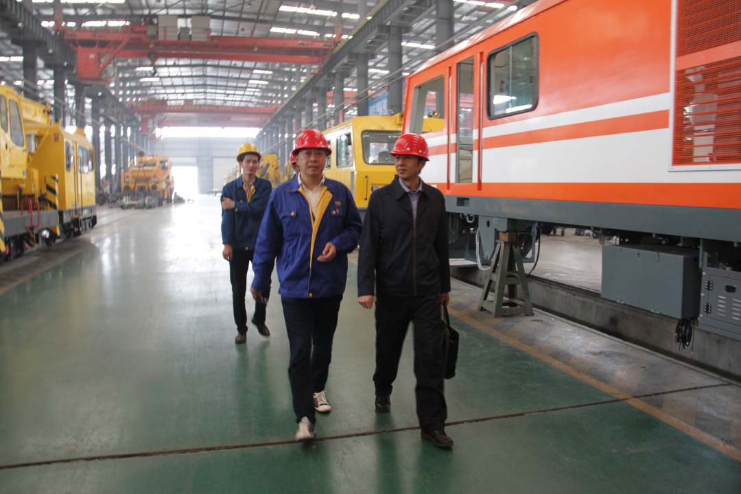 襄州区委常委、公安分局局长裴东海莅临安博·体育（中国）指导党建工作