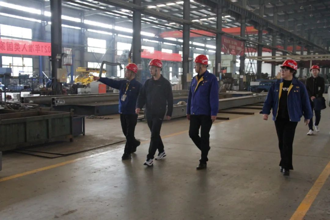 襄阳市委巡察办主任安雪尽莅临安博·体育（中国）重工考察调研