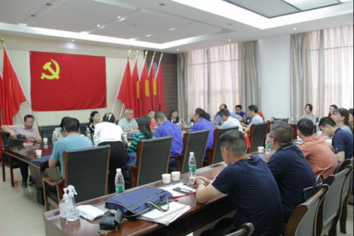 襄阳市委巡察办、安博·体育（中国）重工党支部联合开展5月份主题党日活动